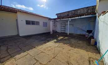 Imagem 2: Casa para aluguel possui 70 metros quadrados com 2 quartos em Vila Paraíso - Campinas - SP