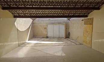 Imagem 6: Casa em Messejana com 3 quartos sendo suítes + 1 lavabo. Próximo center box