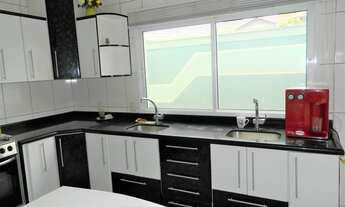 Imagem 6: Casa/Sobrado em condomínio de Hortolândia para aluguel tem 300 metros quadrados com 4 quar