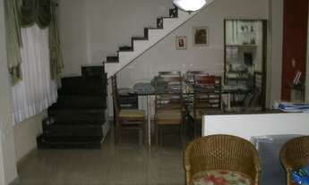 Imagem 7: Belo sobrado em rua tranquila,perto de colégio,avenida bem localizado,boa distribuição int