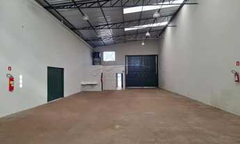 Imagem 6: Galpão comercial de 290m² com 03 vagas de garagem para locação - Vila Carvalho