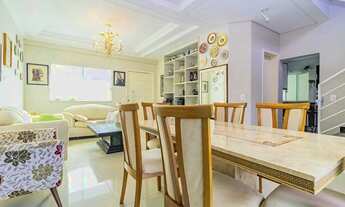 Imagem 5: Sobrado no bairro de Santa Felicidade com 540m², 4 dormitórios ( sendo 2 suítes ) e 3 vaga