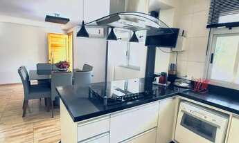 Imagem 2: Sobrado para venda possui 207 metros quadrados com 3 quartos em Hugo Lange - Curitiba - PR