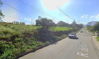 Imagem 2: 3 Lotes planos disponíveis no bairro Ipiranga - Rua asfaltada