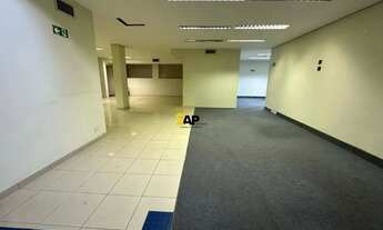 Imagem 5: Casa comercial para locação em Moema, São Paulo-SP, com 4 salas, 6 banheiros, 12 vagas de