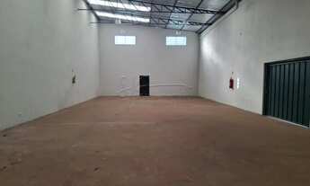 Imagem 4: Galpão comercial de 290m² com 03 vagas de garagem para locação - Vila Carvalho