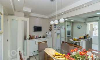 Imagem 4: Apartamento à venda em Petrópolis com 117 m², 3 quartos, 1 suíte, 2 vagas