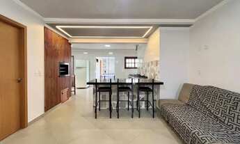 Imagem 5: Excelente casas localizada de 3 quartos a poucos metros do mar!!