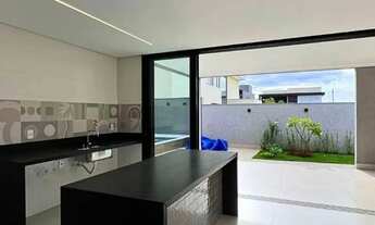 Imagem 7: Sobrado de Alto Padrão com 4 Suítes e Varanda Gourmet em Aparecida