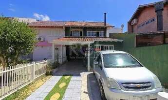 Imagem 2: Casa em Porto Alegre, no bairro Ipanema, com 3 dormitório(s), e 3 banheiros, à venda