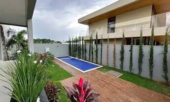 Imagem: Sobrado á venda de alto padrão em Condomínio