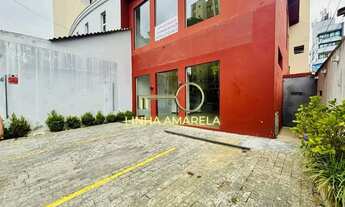 Imagem 2: Loja Comercial para Venda ou Locação, Espaço Amplo e Versátil