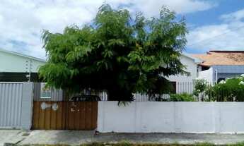 Imagem 2: Casa no Bairro de Jaguaribe edificada em terreno medindo 10x30, excelente oportunidade!