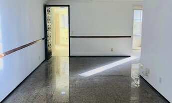 Imagem 5: Apto na Varjota com 130m2 de área, 3 quartos, móveis fixos, dependência completa e 3 vagas