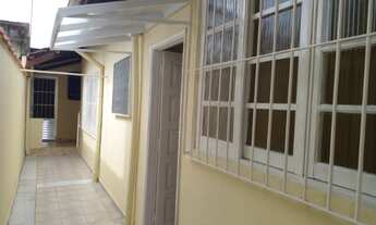 Imagem 2: Casa, 2 dormitórios, edícula, bem arejado, Boqueirão