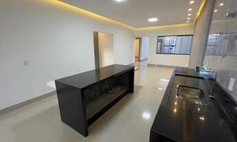 Imagem 7: Apartamento para venda possui 165 metros quadrados com 3 quartos em -