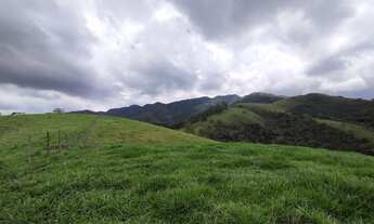 Imagem 5: Linda área próximo a cachoeira do roncador