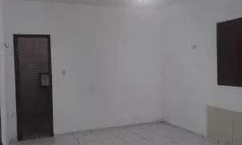 Imagem 7: Casa no caminho de areia com suíte