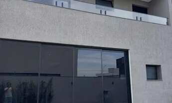 Imagem 7: Parqville Jacarandá Sobrado com 4 Quarto(s) e 2 banheiro(s) à Venda, 255 por R$ 1.900.000