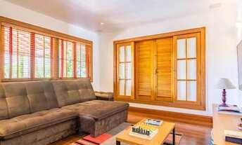 Imagem 3: Casa de condomínio para venda possui 300 metros quadrados com 5 quartos em Cuiabá - Petróp