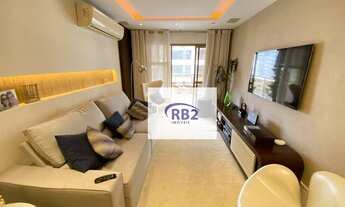 Imagem 6: Amplo apartamento, bem decorado, andar alto