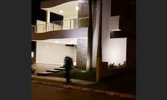 Imagem 3: Casa de condomínio para aluguel tem 370 metros quadrados com 4 quartos