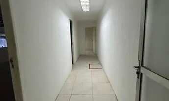 Imagem 3: BELISSIMO PONTO COMERCIAL PARA LOCAÇAO NA AV. GENERAL MAC COM AREA DE 250M²