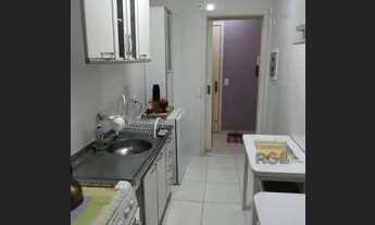Imagem 4: Apartamento com 2 quartos, 1 banheiro com banheira, mobiliado, 70m² - Menino Deus