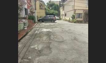 Imagem 3: Casa de vila ao lado da faculdade Belas Artes