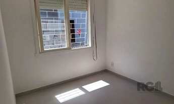 Imagem 3: Apartamento térreo de um dormitório transformado em dois dormitórios