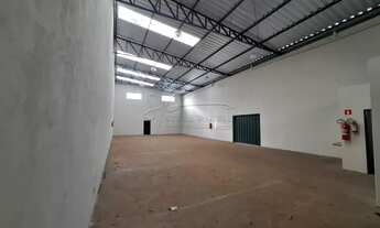 Imagem 3: Galpão comercial de 290m² com 03 vagas de garagem para locação - Vila Carvalho