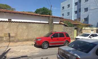 Imagem 2: Casa a Venda no Centro de Montes Claros