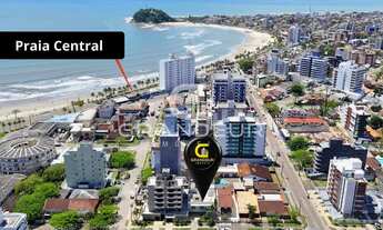 Imagem 2: Sobrado Robusto no Centro de Guaratuba 400m², 4 Suítes e Piscina a 400m do Mar