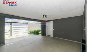 Imagem 7: Casa à venda, com 240m2 de área construída e 480m2, totalmente reformada, no Bairro Fanny