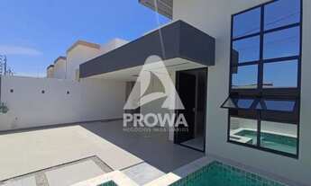 Imagem: Casa com três quartos, Piscina, no Bairro