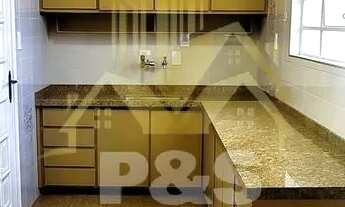 Imagem 7: Casa Ampla no Centro com Piscina Ideal para Morar ou Comércio