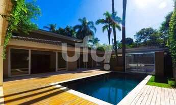 Imagem 5: Casa à venda ou para locação no Pacaembu com quintal e piscina