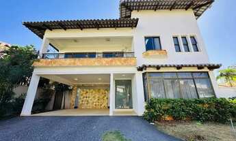 Imagem 2: Sobrado para venda possui 369 metros quadrados com 5 quartos em Residencial Granville - Go