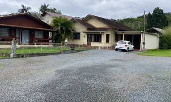 Imagem 3: Vendo/ permuta de terreno com duas casas