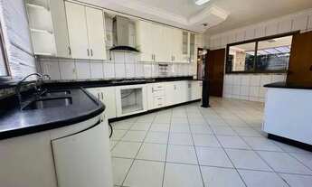 Imagem 4: Sobrado para venda possui 369 metros quadrados com 5 quartos em Residencial Granville - Go