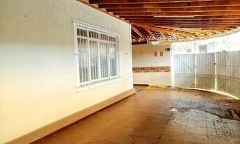 Imagem: Casa em Rua Espinosa - Bosque dos Eucaliptos