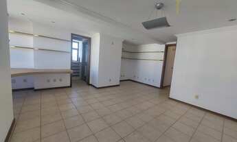 Imagem 3: Apartamento para venda tem 200 metros quadrados com 4 quartos em Caminho das Árvores - Sal