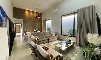 Imagem 2: Casa de condomínio para venda tem 260 metros quadrados com 3 quartos