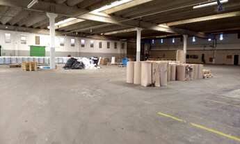 Imagem 6: Galpão/Depósito/Armazém para aluguel possui 4370 m2 em Vila Menck - Osasco - SP