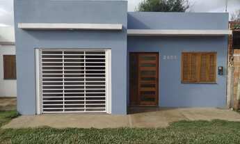 Imagem: Casa nova para locação com três dormitórios