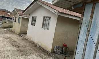 Imagem 2: Vendo terreno com 2 casas de alvenaria