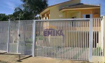 Imagem: Casa com 3 quarto(s) no bairro Jardim Cerrados