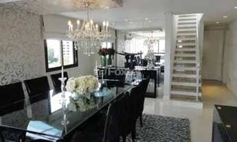 Imagem 1: Cobertura duplex para venda tem 210m2, 2 quartos, 1 suíte e 2 vagas em Bela Vista - Porto