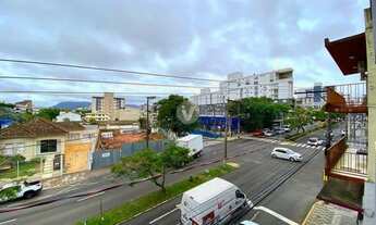 Imagem 4: Apartamento de três dormitórios sendo um suíte, localizado na Avenida Presidente Vargas