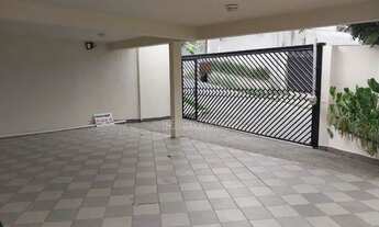 Imagem 2: Casa com 3 dormitórios para alugar, 205 m² por R$ 5.000,00/mês - Granja Viana - Carapicuíb